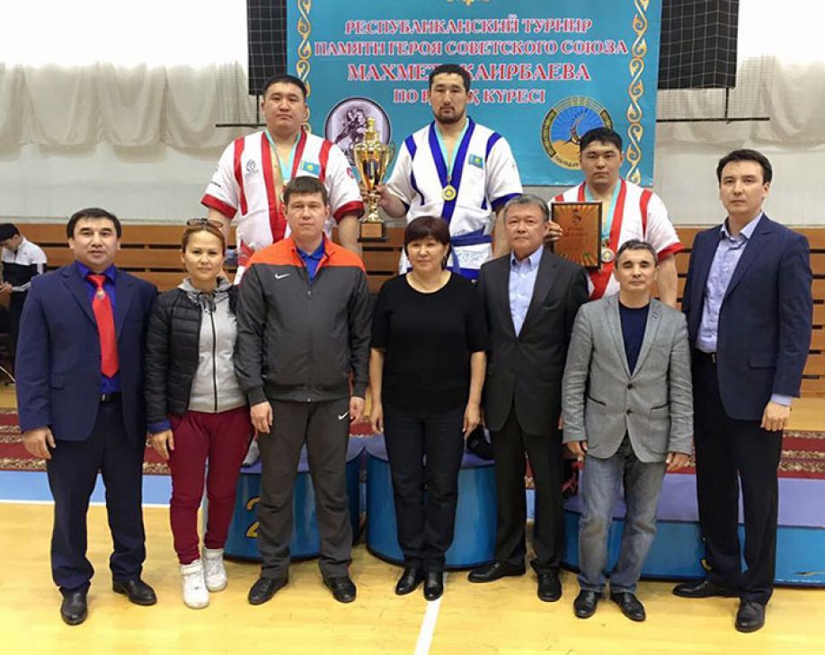 Казахстанский сезон қазақ күресі стартовал в Павлодаре