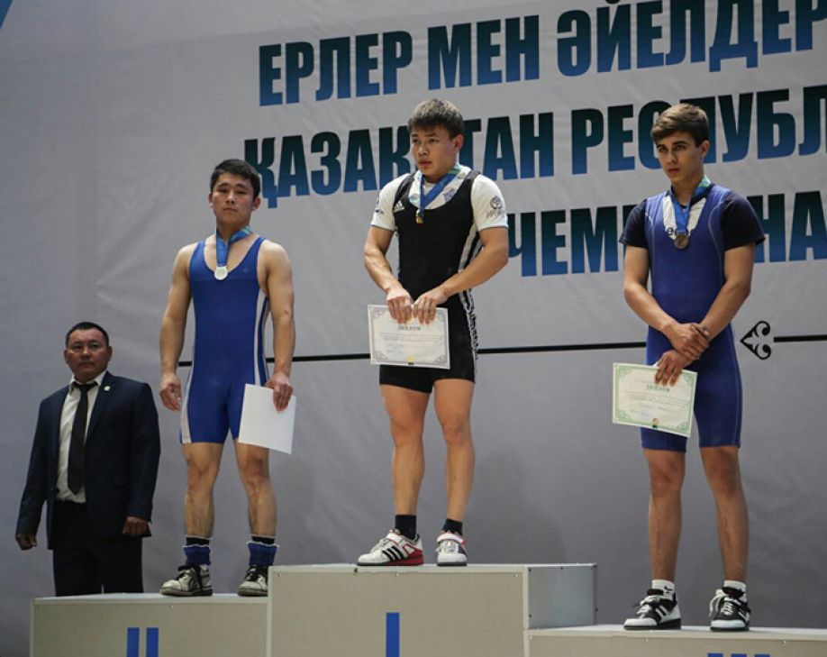 Интриги, скандалы и бронза…..