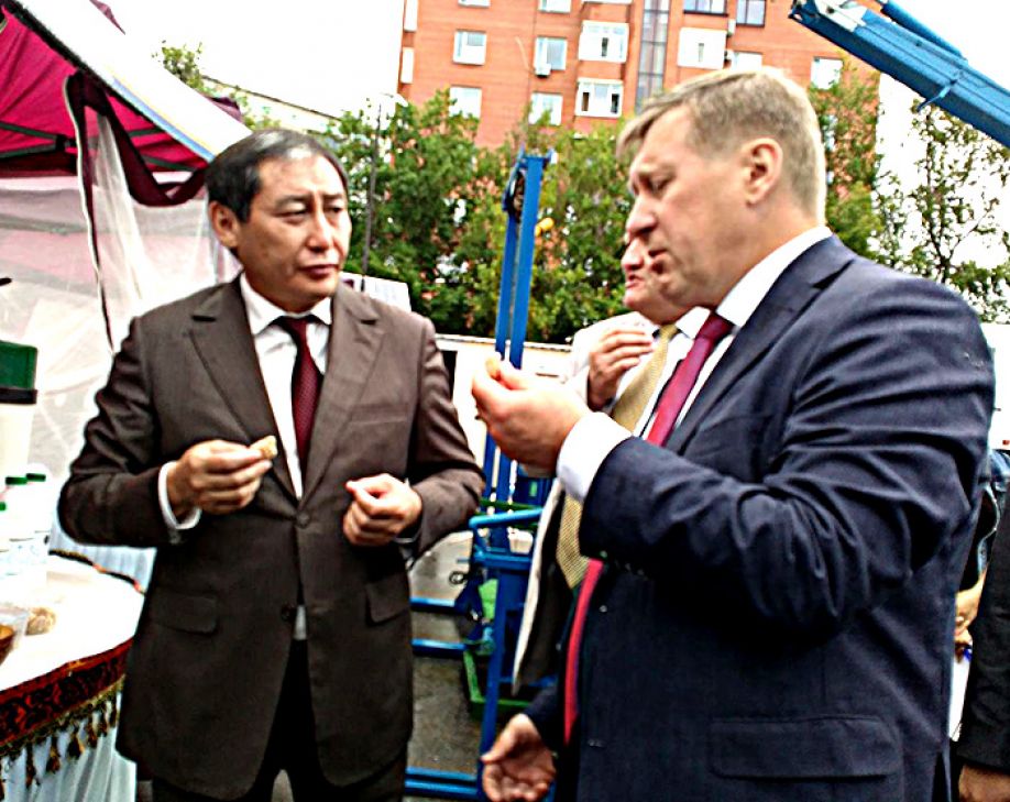 Дружить домами