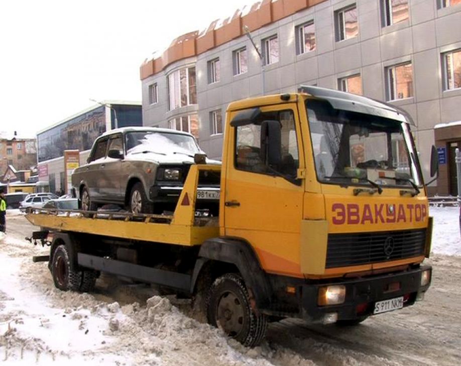 А снег все падает…