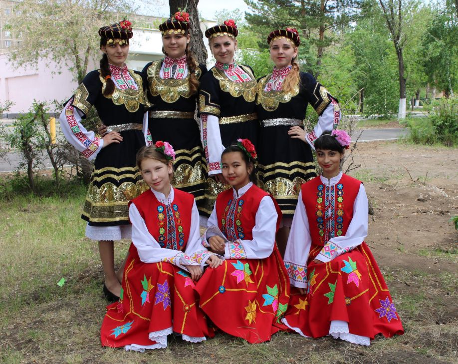 На сцене — болгары