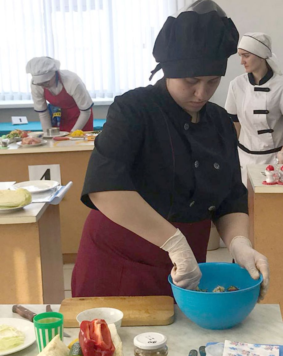 У кого котлеты вкуснее?