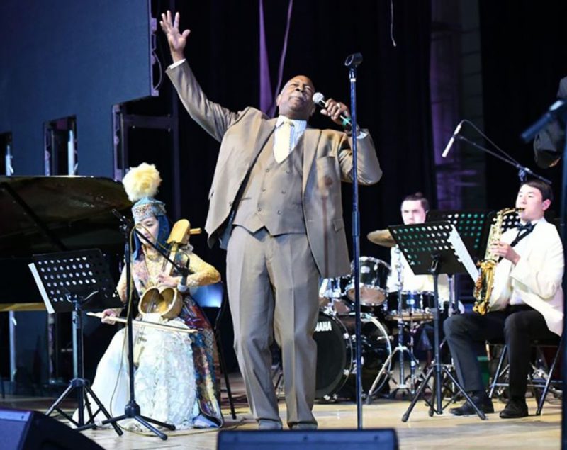 Необыкновенный вечер джазовой музыки прошел на главной сцене Павлодара
