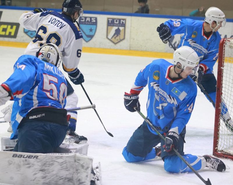 Почти выиграли: хоккеисты «Иртыша» напугали усть-каменогорцев
