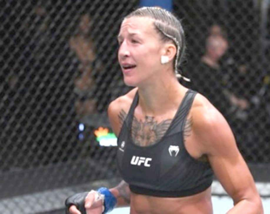 Мария Агапова проиграла Дикарке из UFC