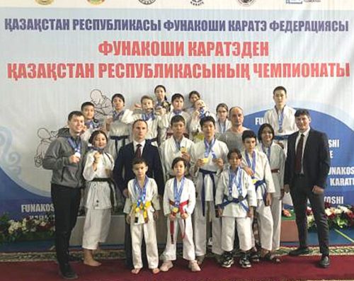 Павлодарские каратисты завоевали 30 медалей на турнире в Астане
