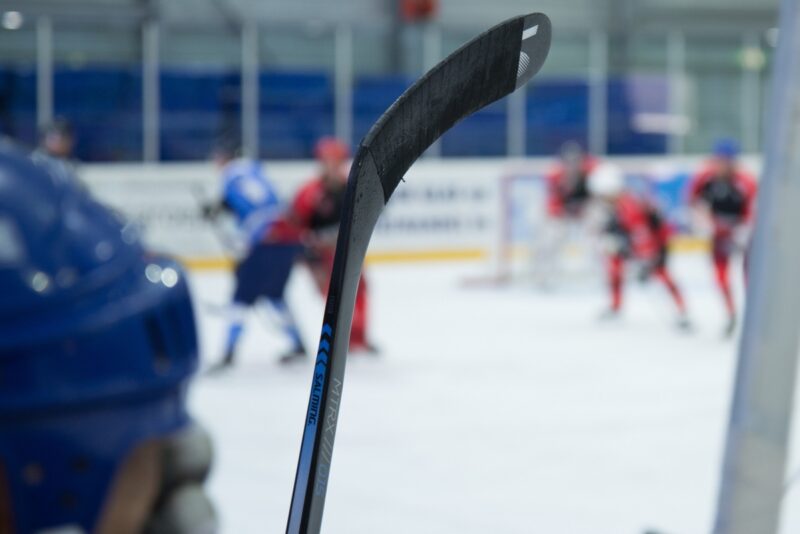 Сборная Казахстана по хоккею вышла в плей-офф на Универсиаде в США