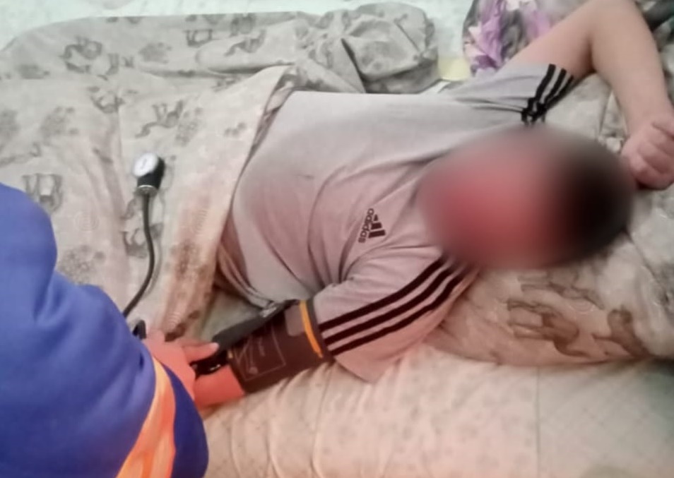 В Набережном участковый вытащил из петли мужчину