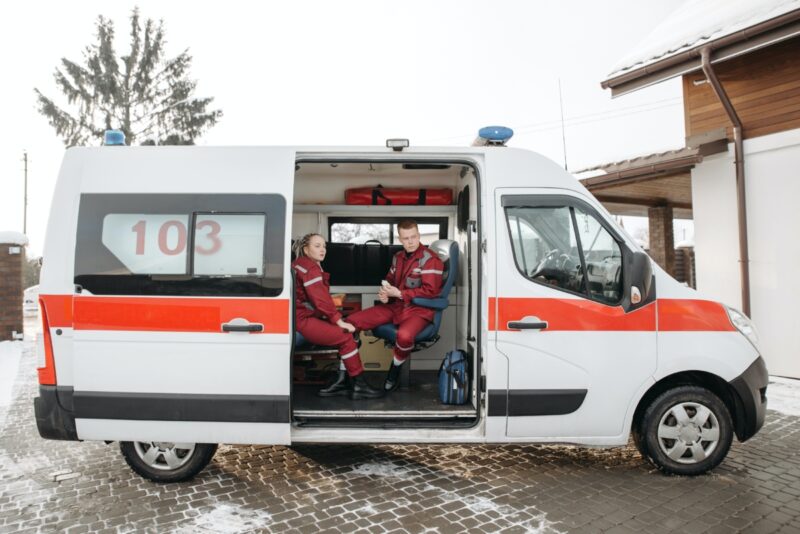 Павлодарские медики вернули к жизни двух человек после остановки сердца