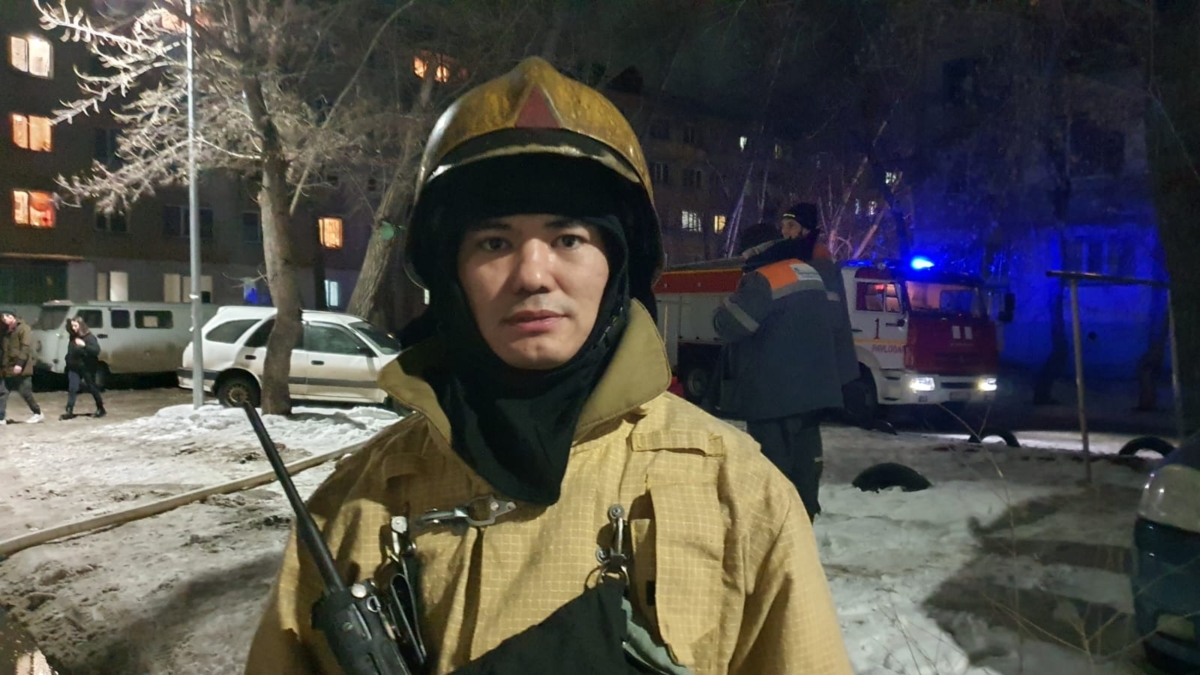 Сам поджёг, сам выпрыгнул