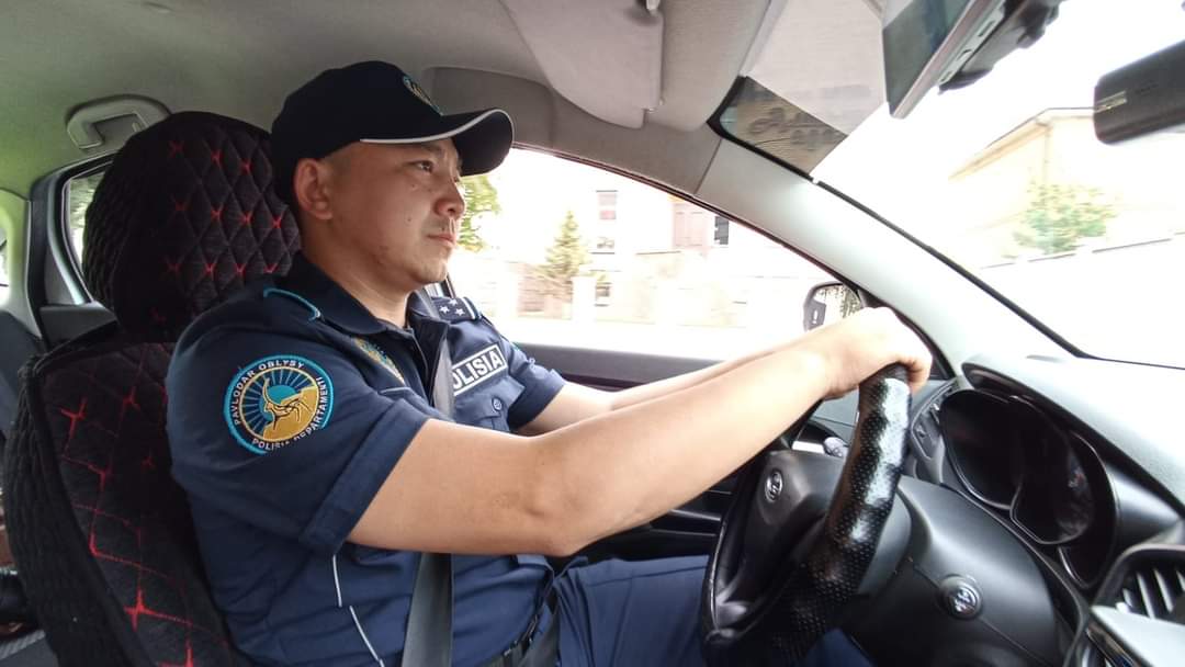 Жителя Павлодара задержали по подозрению в краже портмоне из авто