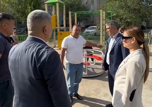 В Павлодаре «забуксовало» строительство детских площадок