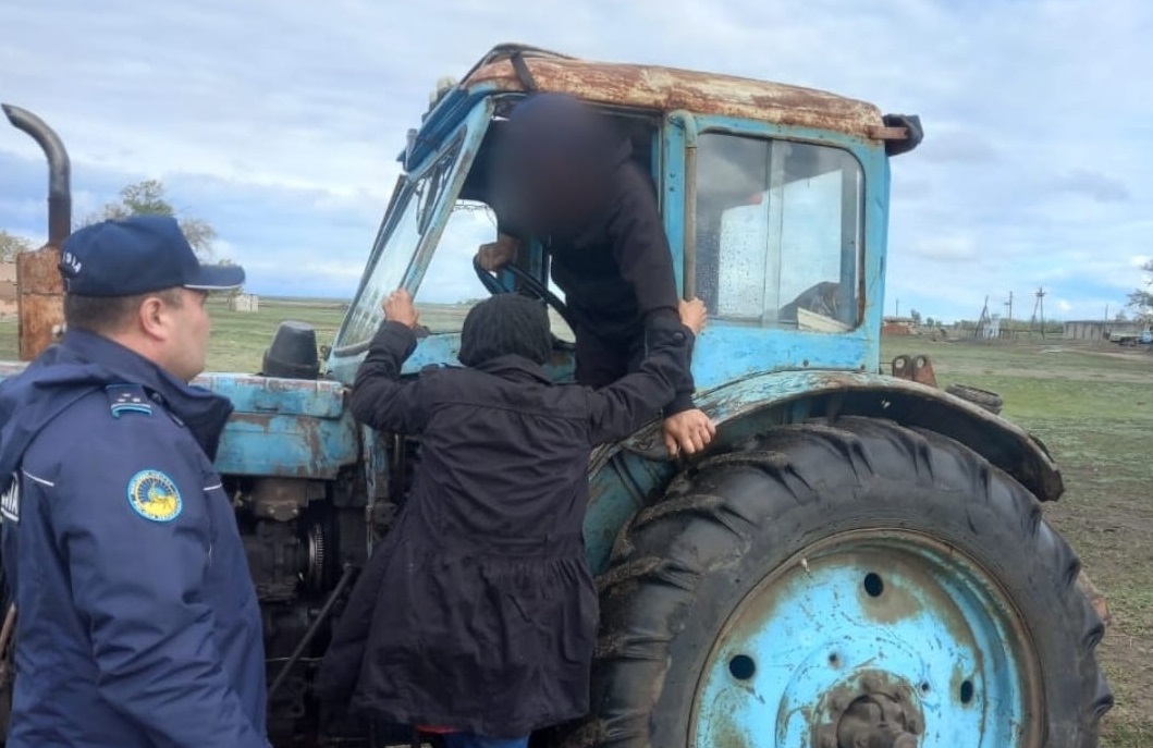 Пьяного тракториста задержали в Теренколе