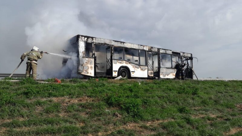 Вблизи Калкамана сгорел пассажирский автобус
