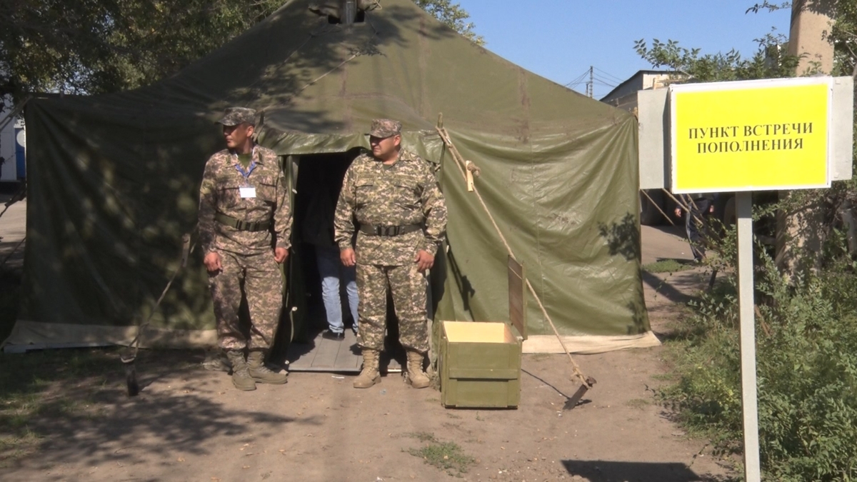 Почти 80 павлодарцев призвали на военные сборы