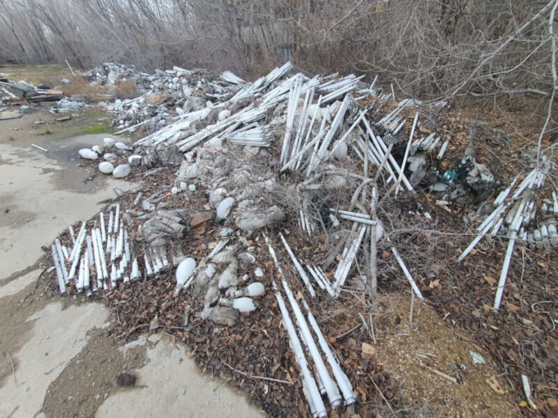 Павлодарский экс-депутат вывалил опасные отходы на пустыре в промзоне