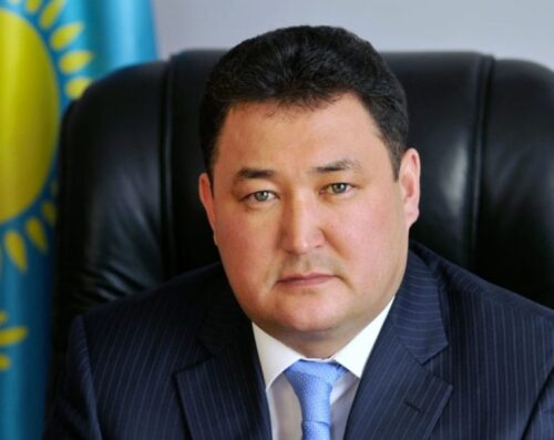 Экс-акиму Павлодарской области Бакауову отменили обвинительный приговор