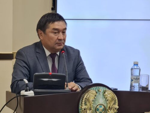 Аким села Павлодарского объявил о своем уходе с поста