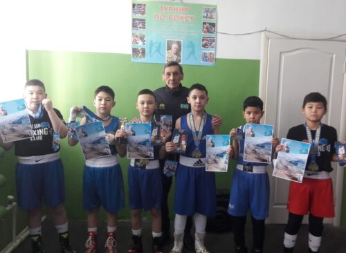 Юные боксеры из Павлодара взяли золото на турнире в Караганде