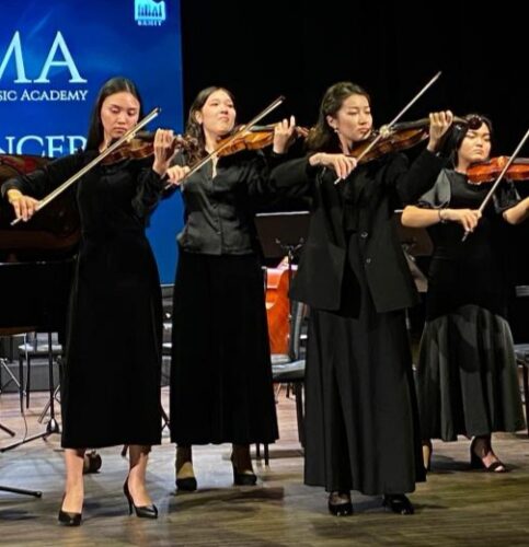 Павлодарские скрипачи покорили слушателей в ОАЭ
