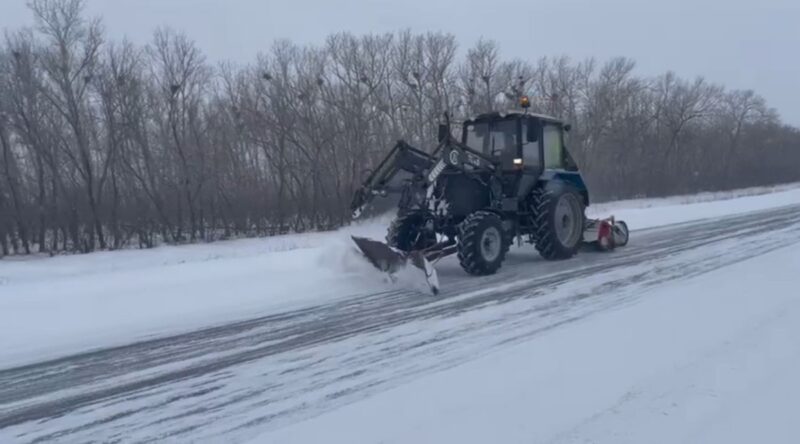 Качество расчистки трасс от снега и гололеда проверили в Павлодарской области