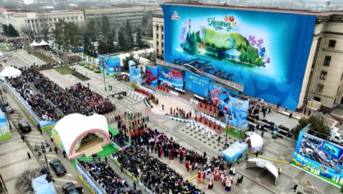 Касым-Жомарт Токаев поздравил казахстанцев с праздником Наурыз