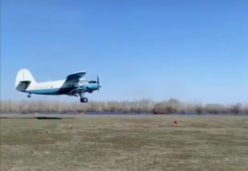 В Павлодарской области началась авиаобработка против гнуса