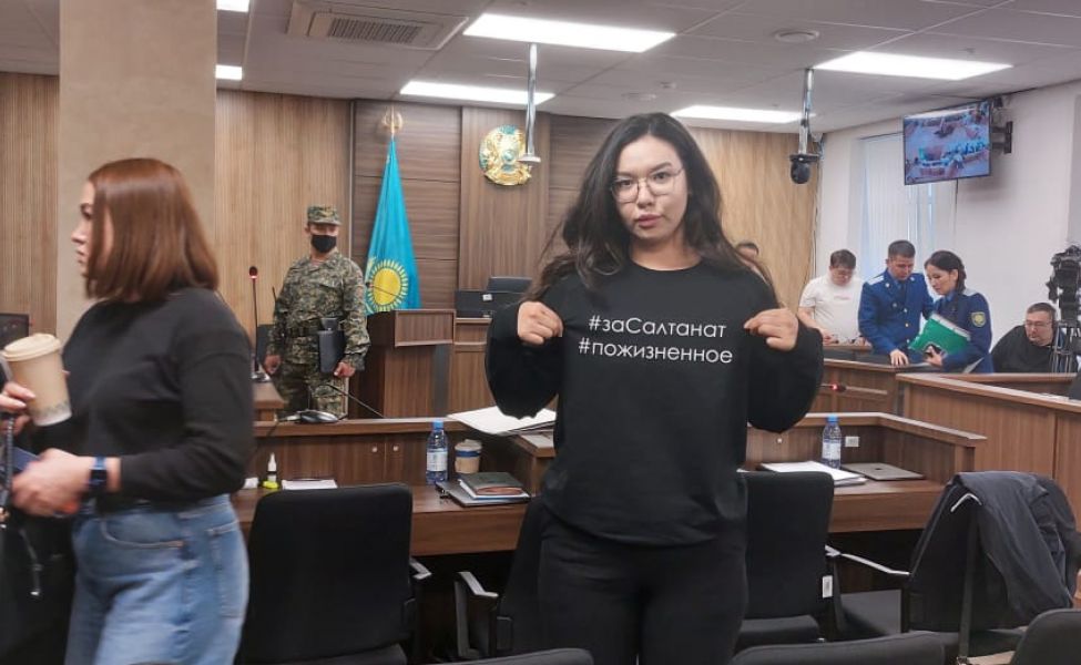 Адвокатам Бишимбаева не понравились футболки потерпевших