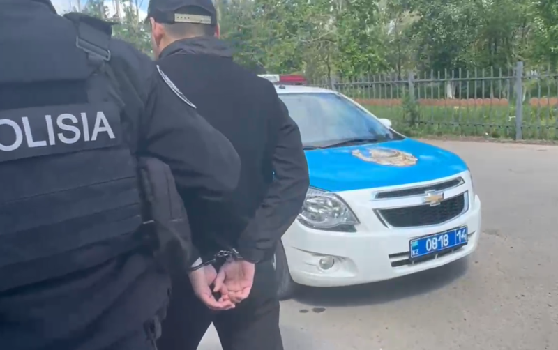 В Павлодаре задержали нарушившего ПДД тиктокера