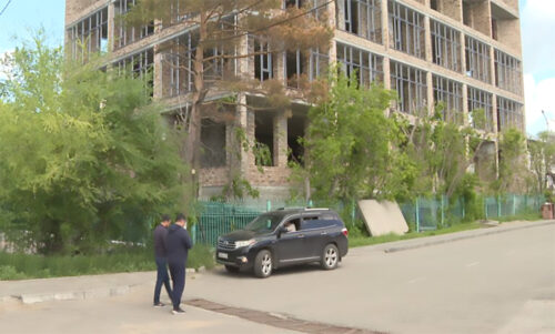 Взрывоопасное соседство: в Павлодаре рядом с кислородной станцией строят жилой дом
