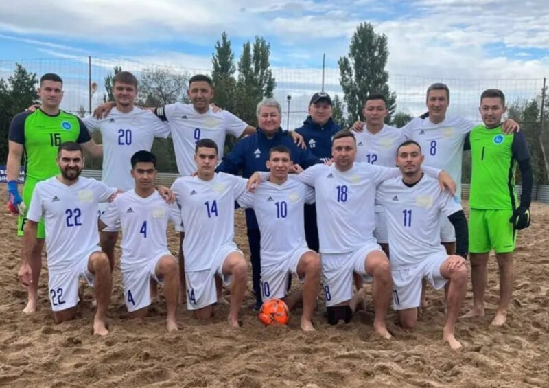 Кубок Казахстана по пляжному футболу стартовал в Павлодаре