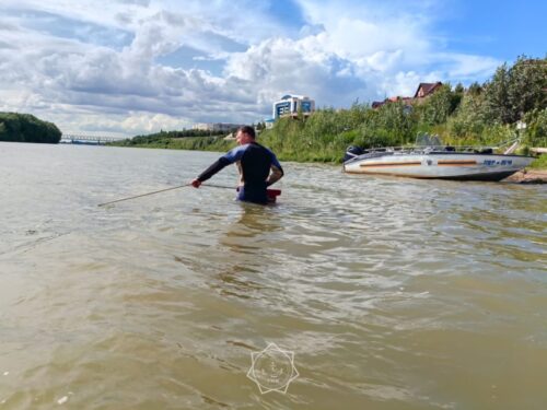 В Павлодаре четвертые сутки продолжаются поиски утонувшего мужчины