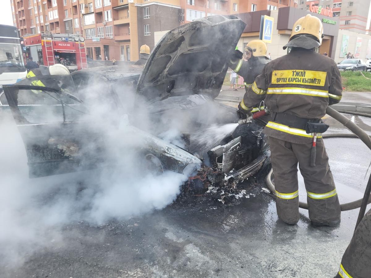 В Павлодаре сгорел еще один автомобиль