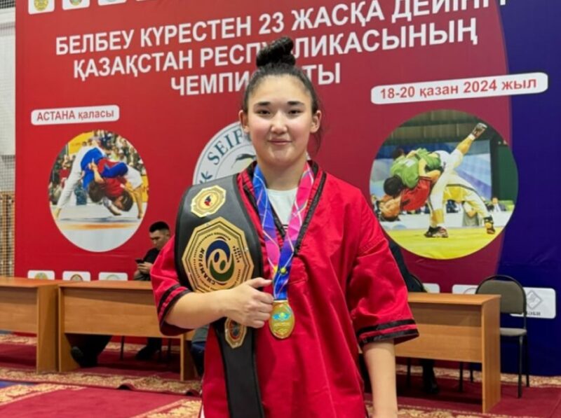 Павлодарская студентка победила на чемпионате РК по поясной борьбе