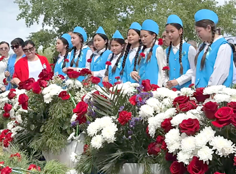 Жители города Аксу торжественно отметили День Победы