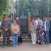 Потомки знаменитого купца увидели шедевр прадеда, сохранённый Даниалом Ахметовым