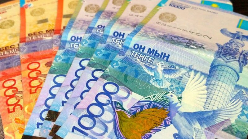 Павлодарский чиновник получил три года за растрату денег из Нацфонда