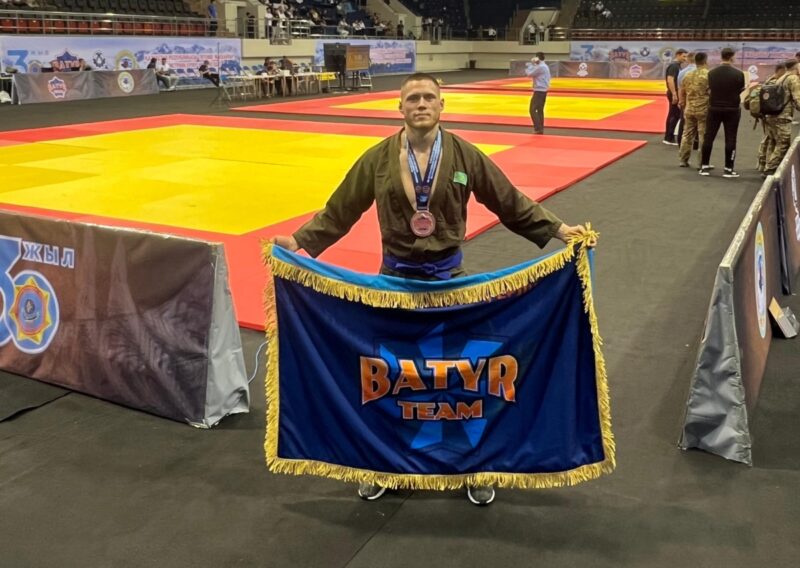 Сотрудник ДЧС Павлодарской области завоевал бронзу на чемпионате РК по рукопашному бою