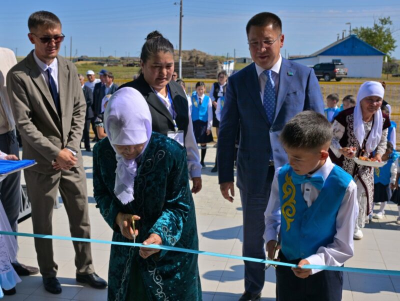 В Павлодарской области взамен сгоревшей сельской школы построили новую