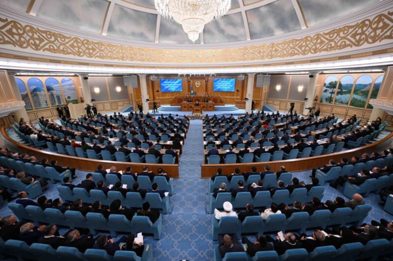 Парламентская реформа, иждивенцы, искусственный интеллект – о чем еще говорил в послании Токаев