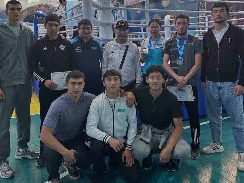 Павлодарцы завоевали пять медалей на чемпионате РК по кикбоксингу