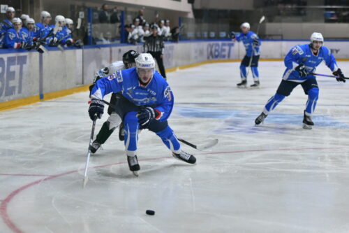 Фото: матч между павлодарским ХК «Иртыш» и командой «Бейбарыс»