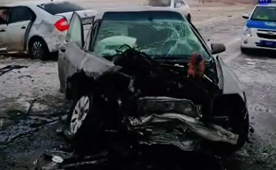 Водитель погиб в лобовом столкновении двух авто на павлодарской трассе