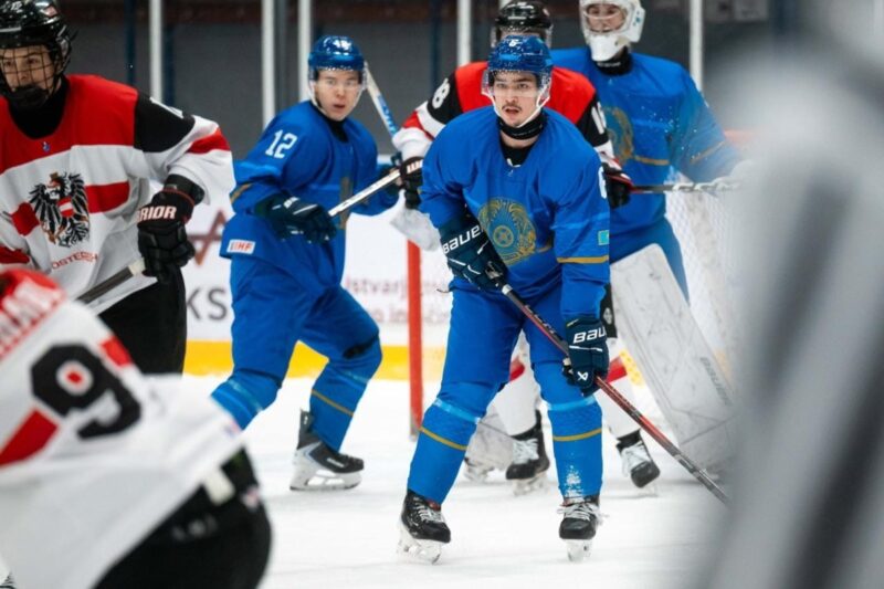 Павлодарцы в составе сборной РК стали призерами ЧМ по хоккею