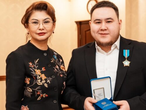Обладателя Grammy Иманбека наградили орденом «Құрмет»
