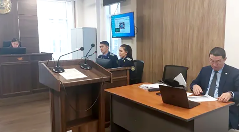 Отец Бишимбаева заявил, что отец Нукеновой просил 2,5 млн долларов