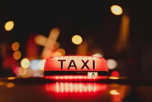 Павлодарцам рекомендовали воспользоваться такси в новогоднюю ночь