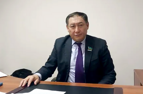 Депутат Нуржан Ашимбетов: Минсельхоз саботирует закон о пастбищах