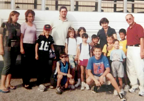 Бывший детдомовец, усыновленный американцами, нашёл свою сестру в Павлодаре 23 года спустя 