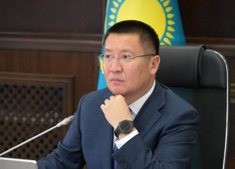 Асаин Байханов ответит на вопросы павлодарцев в прямом эфире